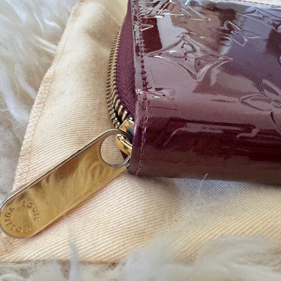 Louis Vuitton Vernis Zippy Wallet in Rouge Fauviste - Excellent Condition - Picture 10 of 10